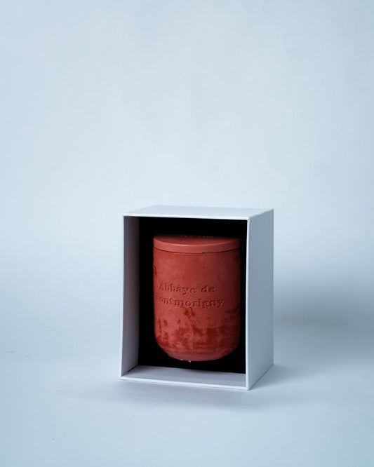 Grande bougie Rose & Miel présentée dans son coffret Fontmorigny